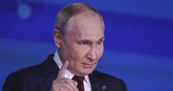 NATO member issues chilling WW3 warning as Russia caught 'massing troops on border'