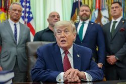 Iran issues dire new WW3 threat to Donald Trump and mocks 'delusional' President